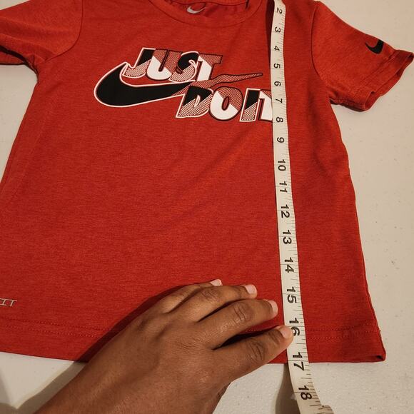 Nike Boys Sz S/5 Dri-Fit Short Sleeved T-shirt Just Do It Grey And Red Lot Of 2 - Picture 8 of 10